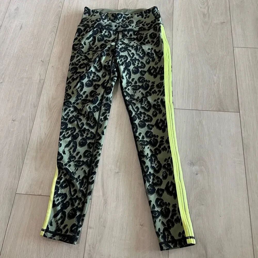 Victoria sport women leggings size S